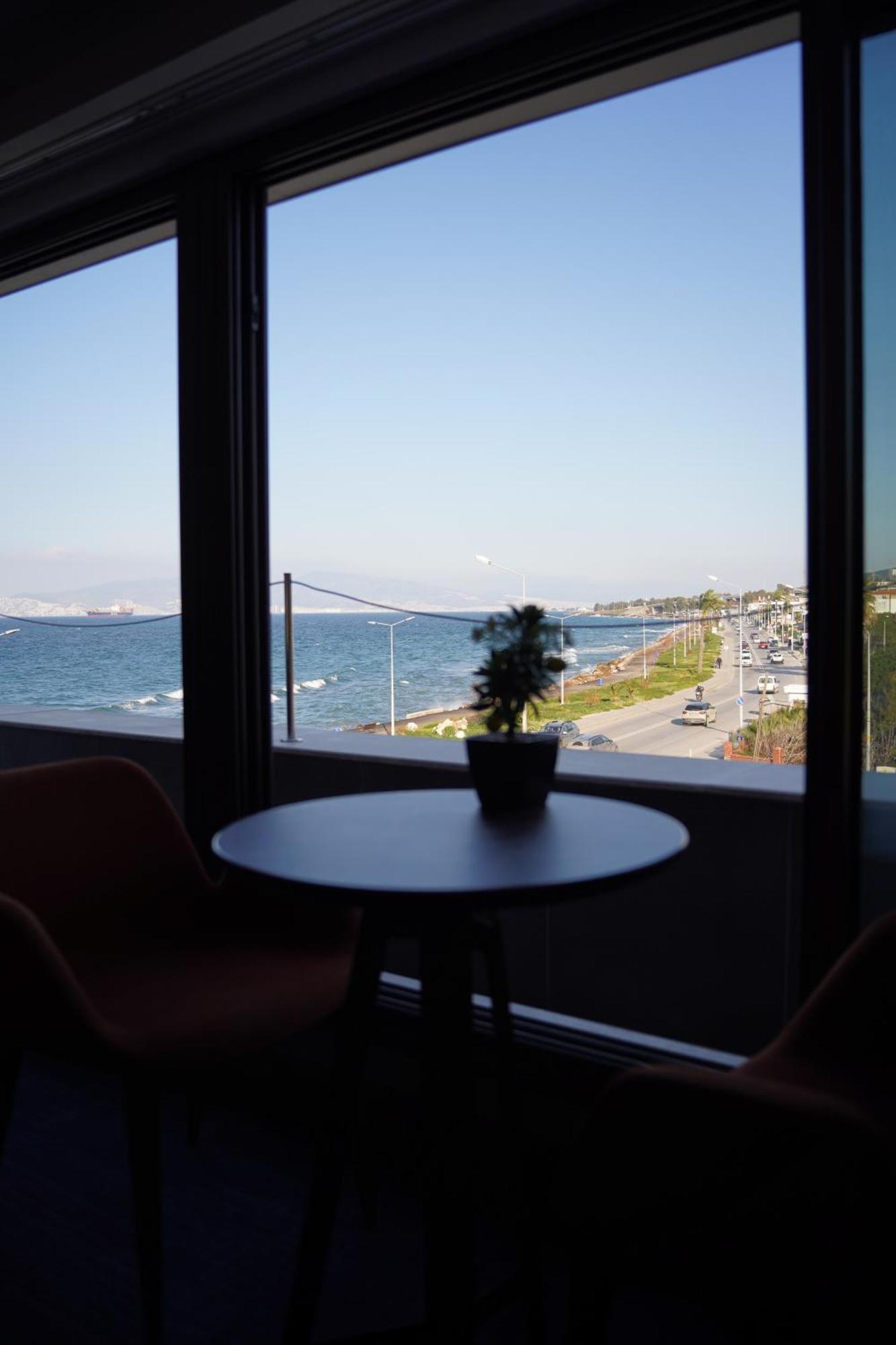 Rudis Hotel Narlidere Exteriör bild